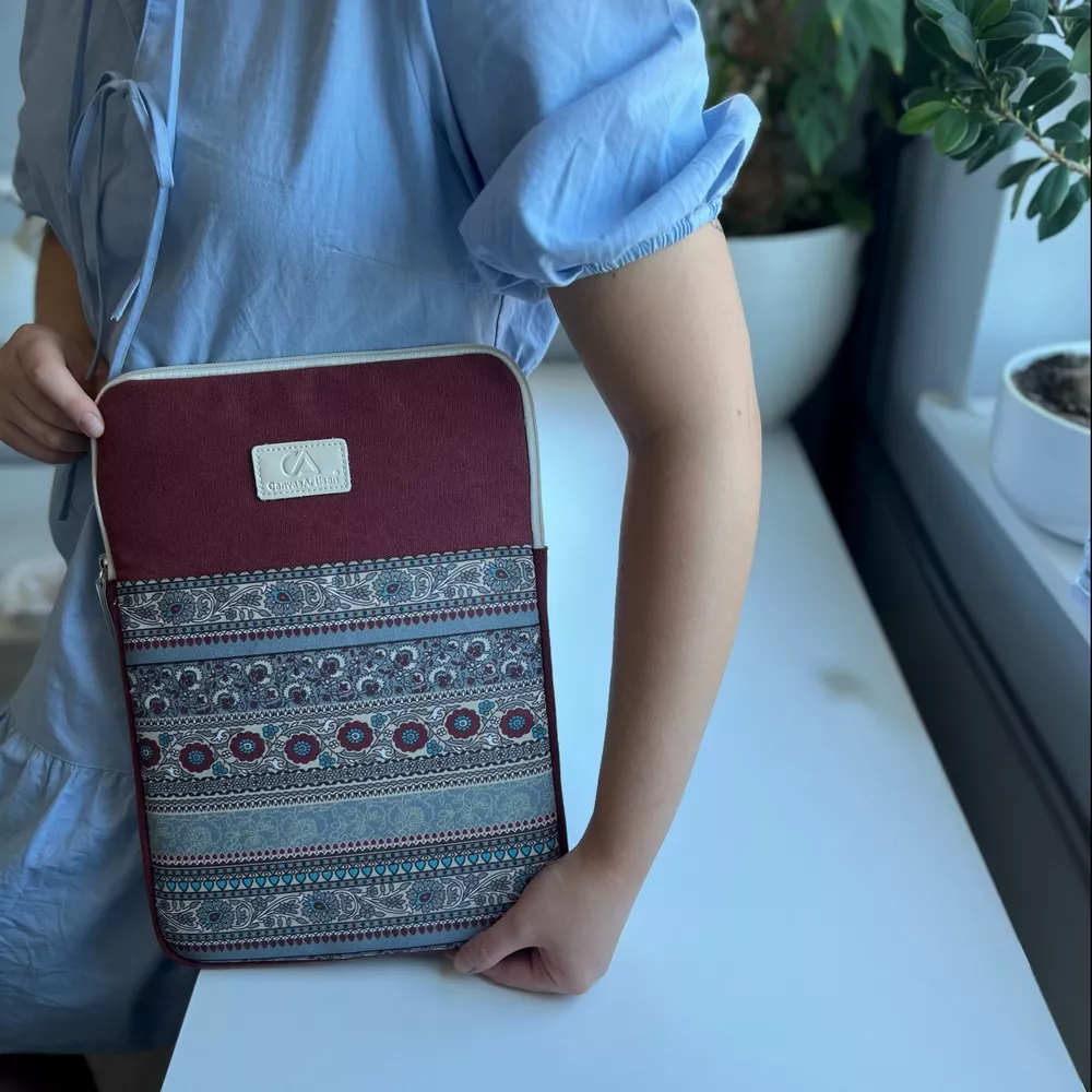 Etui etno Canvas na laptopa 15,6"