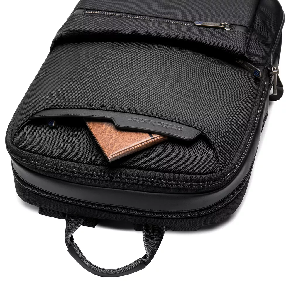 Plecak z nylonu balistycznego na laptopa 15,6" Arctic Hunter B00410 smukły