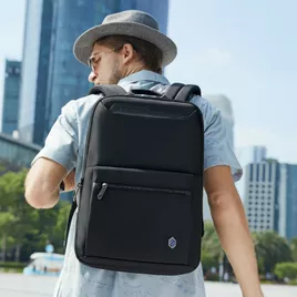 Plecak z nylonu balistycznego na laptopa 15,6" Arctic Hunter B00410 smukły