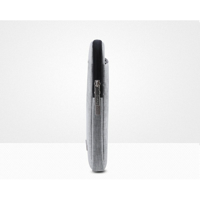 Etui Canvas na laptopa 13,3&quot; z kieszonkami (1)