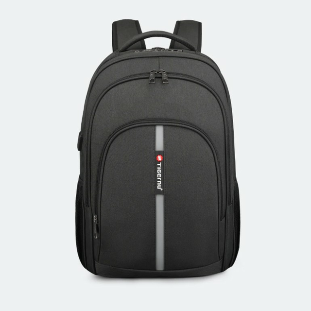 Plecak Tigernu na laptopa 15,6&quot; T-B3893 z USB
