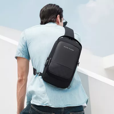 Plecak miejski Arctic Hunter na jedno ramię organizer z USB XB00105
