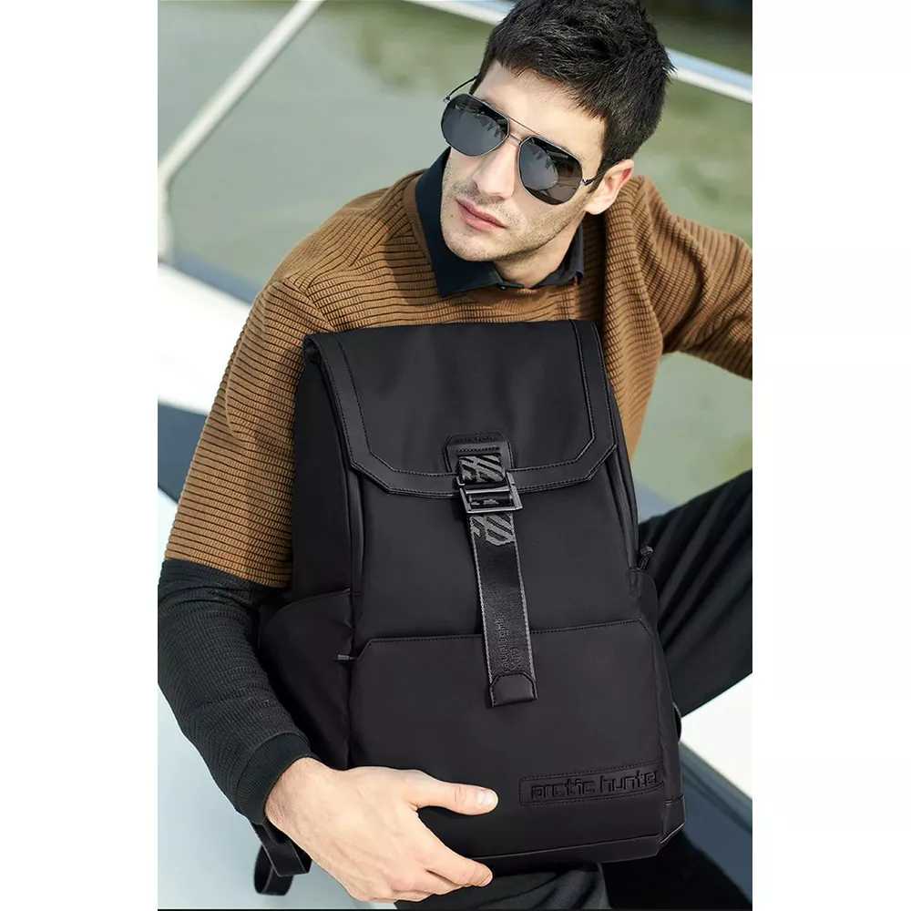 Plecak Arctic Hunter na laptopa 15,6" B00428 z USB
