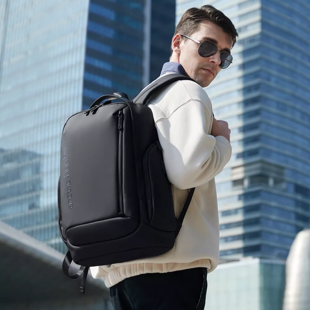 Plecak Arctic Hunter na laptopa 15,6" B00554 z USB