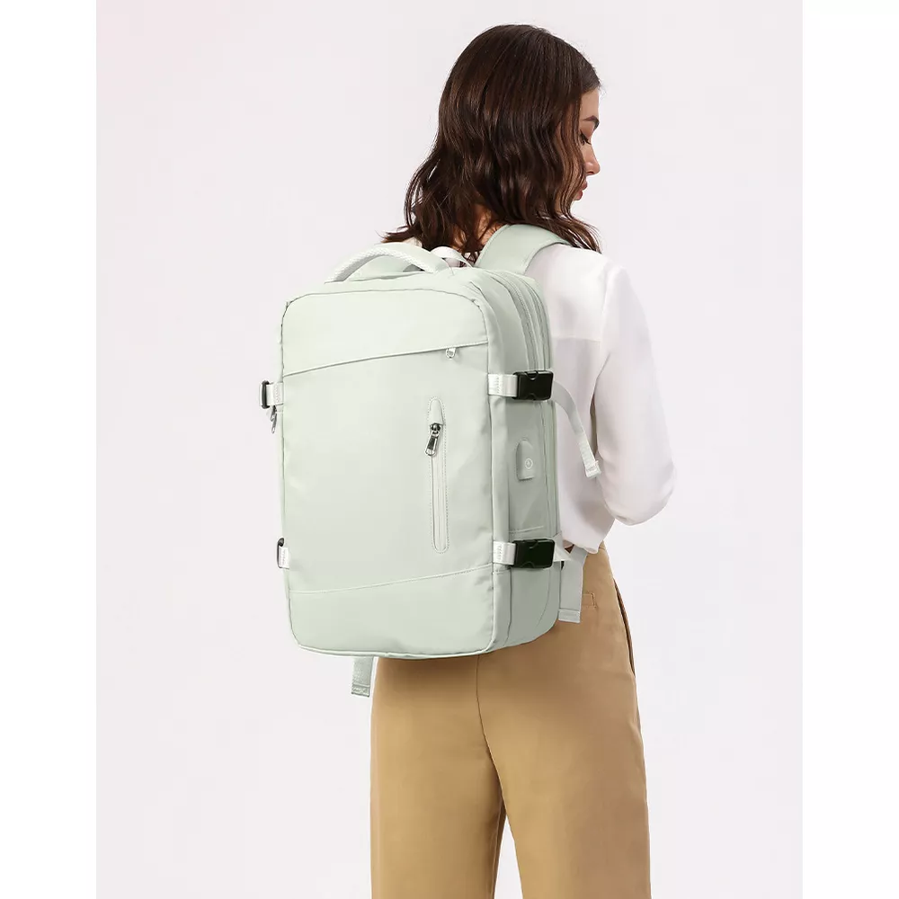 Plecak Macwave Traveler na laptopa 17,3" AX9169 bagaż podręczny z USB