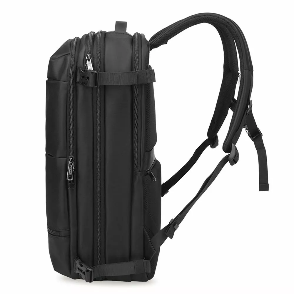 Plecak Tigernu na laptopa 17,3" T-B9831 bagaż podręczny z USB