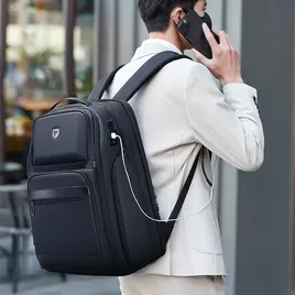 Plecak FRN na laptopa 15,6" FRN0008 powiększany z USB