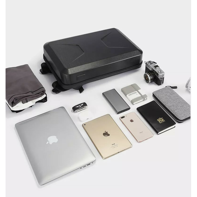 Antykradzieżowy plecak Bange twarda skorupa na laptopa 15,6&quot; z USB BG-2839