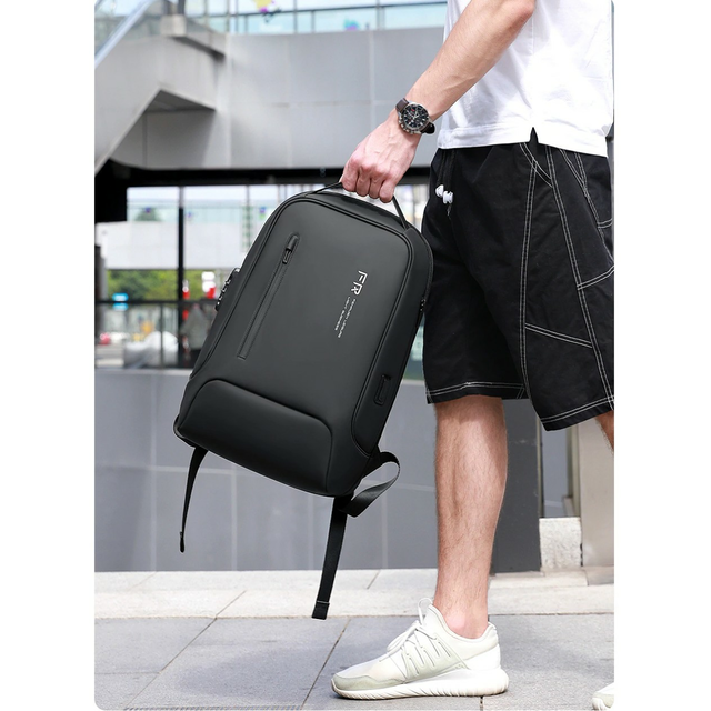 Antykradzieżowy plecak FRN na laptopa 15,6&quot; 16,4&quot; FRN7168 z USB 
