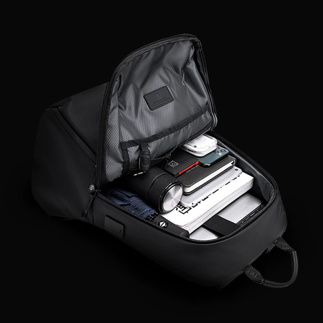 Plecak Arctic Hunter na laptopa 15,6&quot; B00423 z USB