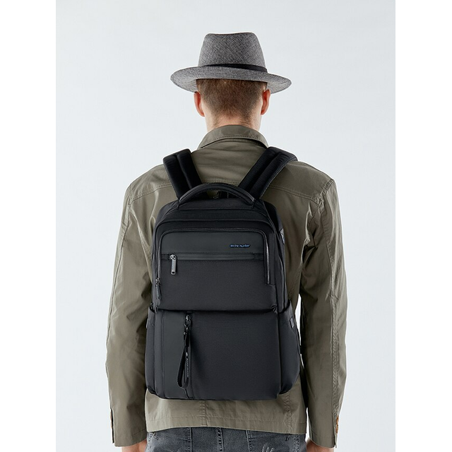 Plecak Arctic Hunter na laptopa 15,6&quot; B00477 z USB 