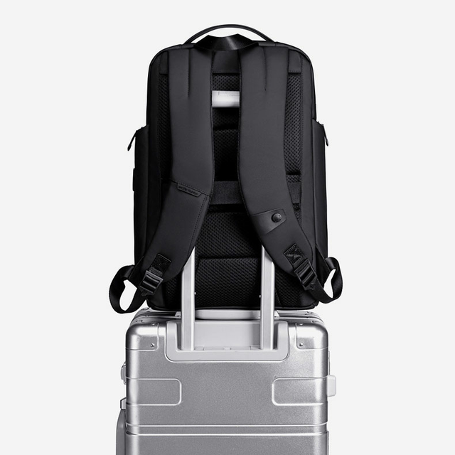 Plecak Arctic Hunter na laptopa 15,6&quot; B00554 z USB