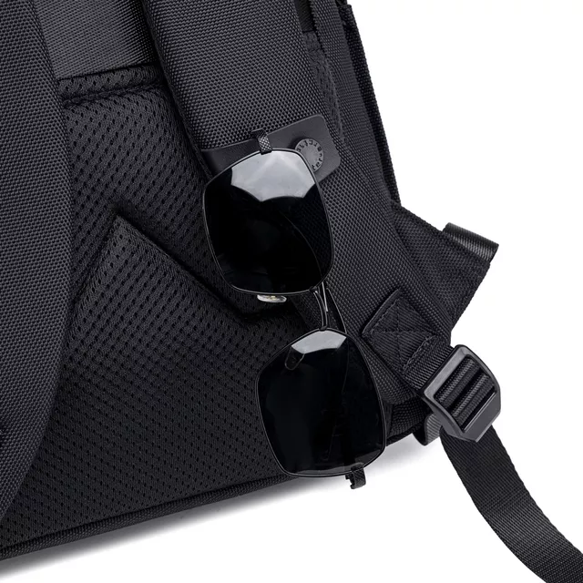 Plecak Arctic Hunter na laptopa 15,6&quot; B00670 (1)