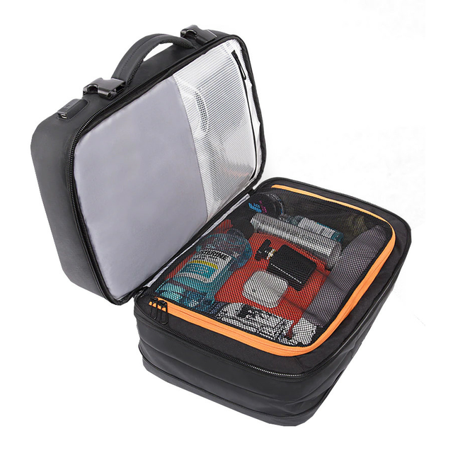 Plecak Bange na laptopa 17,3&quot; BG-1908 bagaż podręczny z USB
