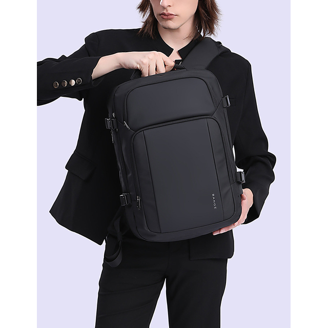 Plecak Bange na laptopa 17,3&quot; BG-7690 bagaż podręczny z USB