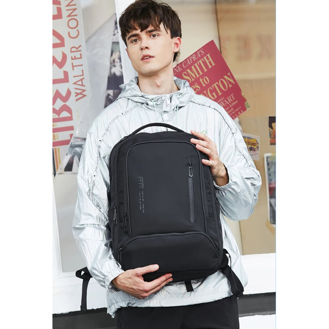 Plecak FRN na laptopa 17,3&quot; FRN5923 z USB
