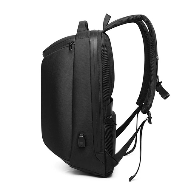 Plecak Ouko na laptopa 17,3&quot; 9318 z USB i kłódką