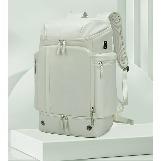 Plecak Outwalk na laptopa 15,6&quot; 7716 z miejscem na buty