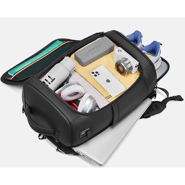 Plecak Outwalk na laptopa 17,3&quot; 7799 z USB bagaż podręczny
