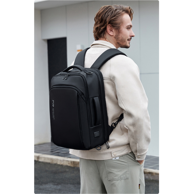 Torba/Plecak FRN3821 na laptopa 17,3&quot; powiększany z USB