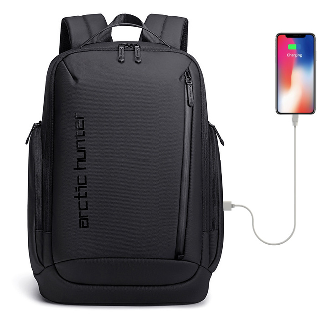 Plecak Arctic Hunter na laptopa 15,6&quot; B00554 z USB - Kolor: czarny
