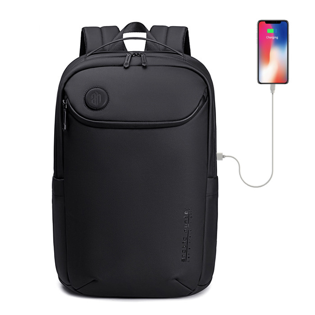 Plecak Arctic Hunter na laptopa 17,3&quot; B00555 z USB - Kolor: czarny