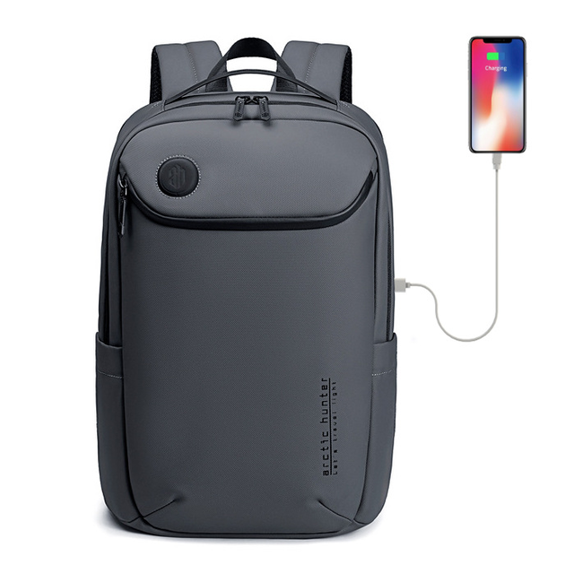 Plecak Arctic Hunter na laptopa 17,3&quot; B00555 z USB - Kolor: szary